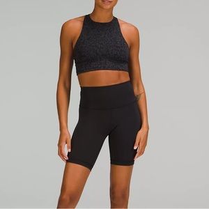 Wunder Train High-Rise Short 8"